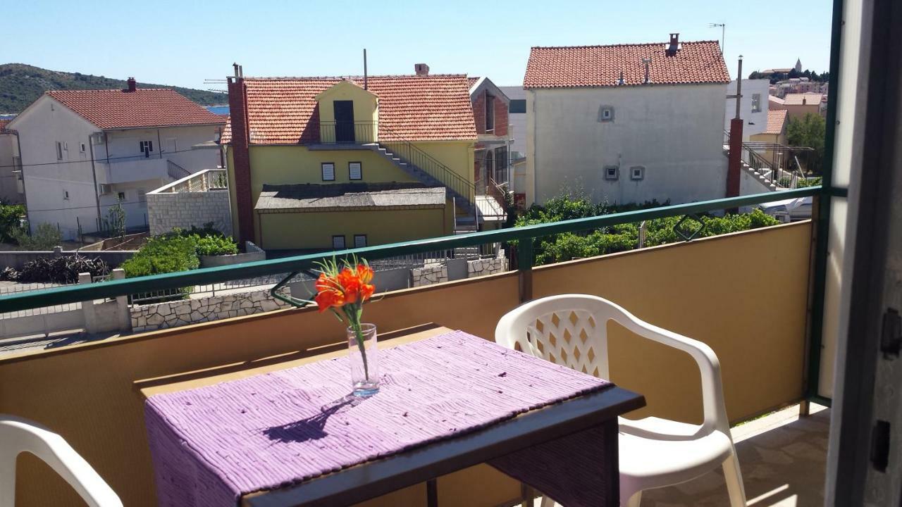Apartments Jerko Jadrijevic Primosten Exterior photo